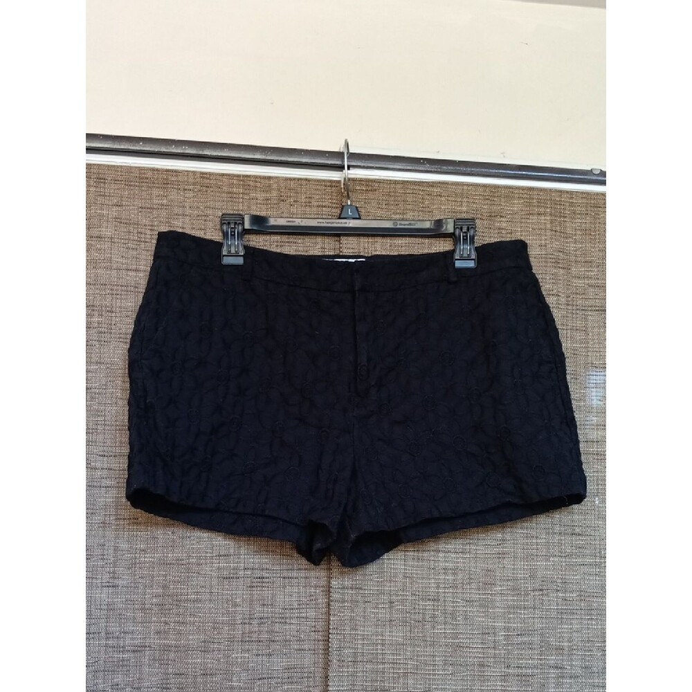 Elle Black Textured High-Waist Women’s Shorts